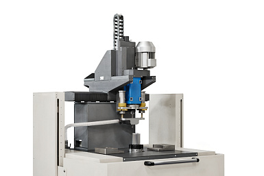 Внешний прижим изделия для удержания при сверлении или фрезеровании