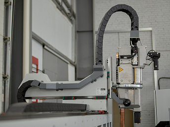 Портал контактной сварки